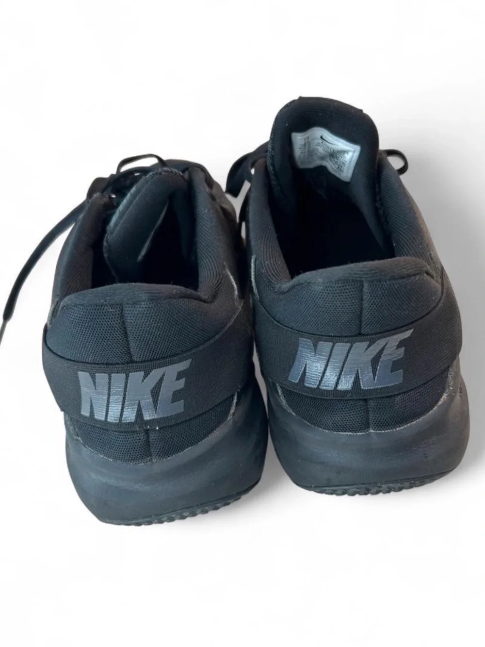 Nike Men's Black Athletic Training Shoes